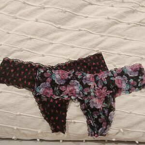 NWT Victoria's Secret Bundle of 2 XS Lace Thong Panties